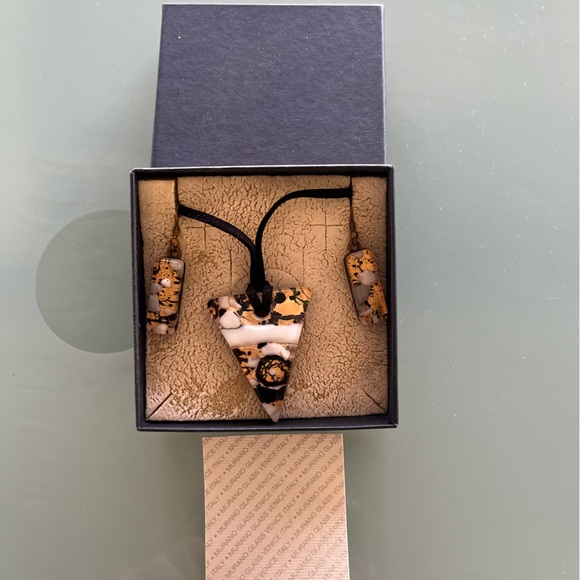 New MURANO GLASS handblown triangle PENDANT 18" NECKLACE Set Earrings Black Gold - Picture 2 of 10